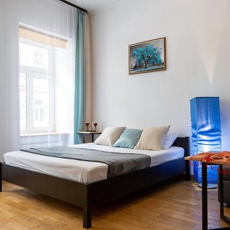Затишний Відпочинок В Центрі Львова Apartment Bagian luar foto